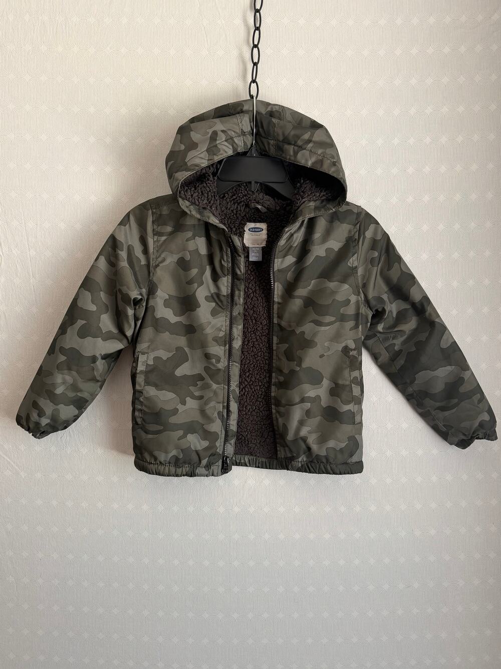 Old Navy Boys Jacket Size XS 5 Camo Sherpa Lined Hooded Full Zip Winter